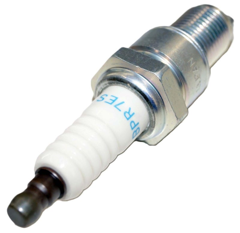 NGK 3785 Standard Spark Plug - BPR7ES SOLID, 1 Pack - Image 5